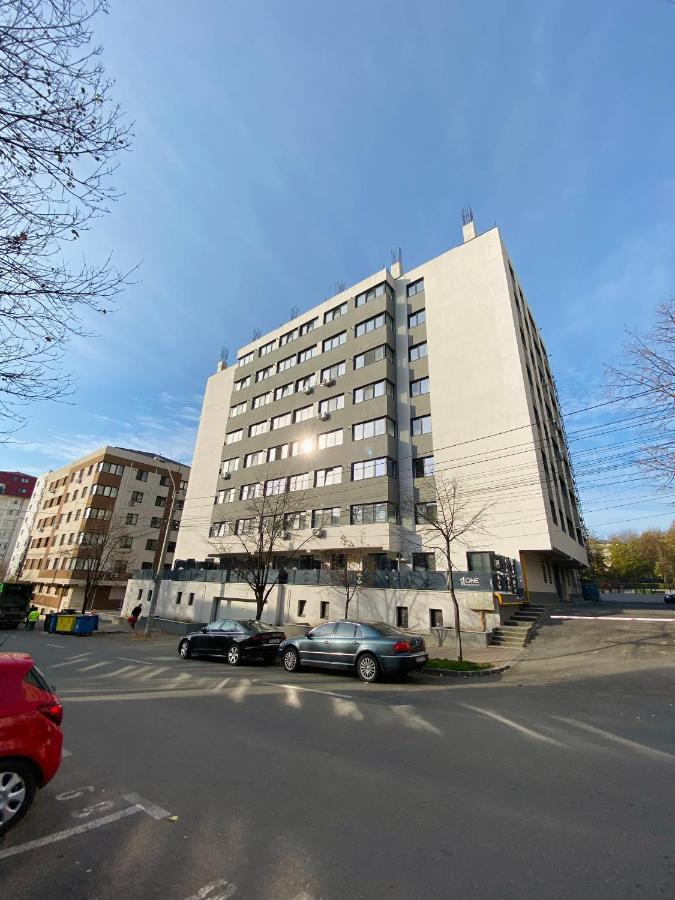 Njunior Apartment 02 Iasi Exteriör bild