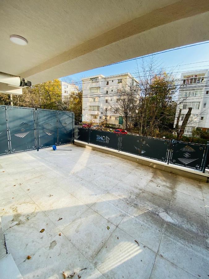 Njunior Apartment 02 Iasi Exteriör bild